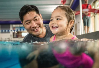 girl at swimming lessons